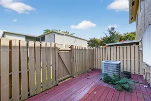 5843 Woodlands Blvd, Tamarac, FL 33319 - Photo 36