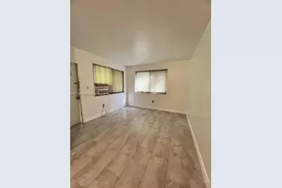 13797 Highland Dr #4, North Miami Beach, FL 33181 - Photo 10