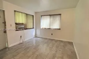 13797 Highland Dr, North Miami Beach, FL 33181 - Photo 10