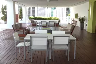 55 SE 6th St, Miami, FL 33131 - Photo 16