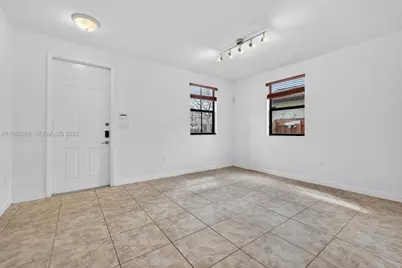 11561 SW 232nd Ln, Homestead, FL 33032 - Photo 6