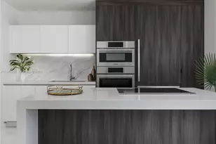 851 NE 1st Ave, Miami, FL 33132 - Photo 6