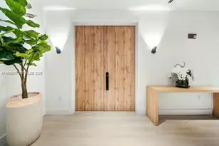 100 S Pointe Dr, Miami Beach, FL 33139 - Photo 1