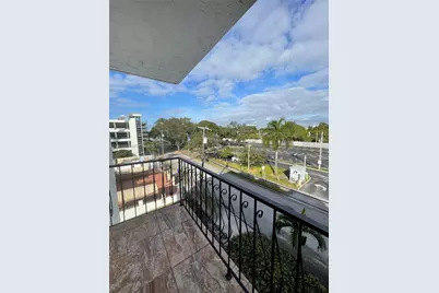 2500 SW 6th St #404, Miami, FL 33135 - Photo 16