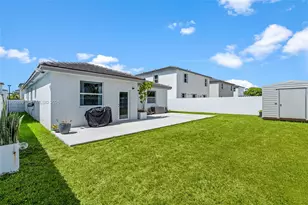 12731 SW 213th St, Miami, FL 33177 - Photo 34