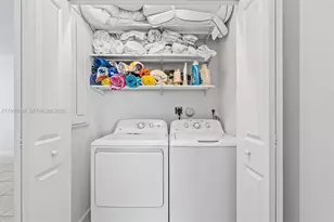 12731 SW 213th St, Miami, FL 33177 - Photo 32