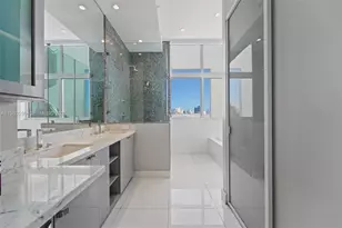 2001 Meridian Ave, Miami Beach, FL 33139 - Photo 18