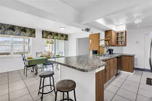 8209 NW 91st Ave, Tamarac, FL 33321 - Photo 12