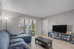 6525 W 26th Dr, Hialeah, FL 33016 - Photo 8