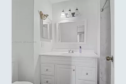 6525 W 26th Dr #204-37, Hialeah, FL 33016 - Photo 14