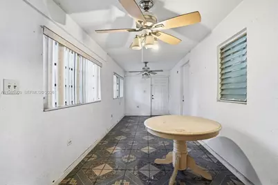 14250 NW 5th Ave, North Miami, FL 33168 - Photo 4