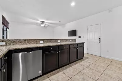 11561 SW 232nd Ln #11561, Homestead, FL 33032 - Photo 16