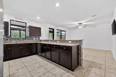 11561 SW 232nd Ln #11561, Homestead, FL 33032 - Photo 12