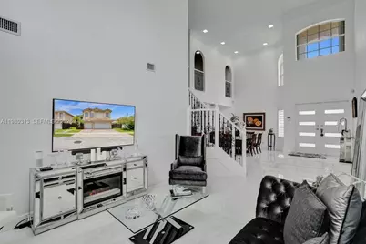11008 NW 73rd St, Doral, FL 33178 - Photo 16