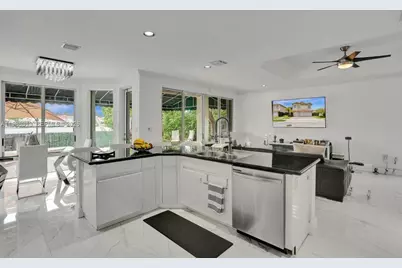 11008 NW 73rd St, Doral, FL 33178 - Photo 24