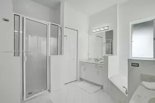 11008 NW 73rd St, Doral, FL 33178 - Photo 46
