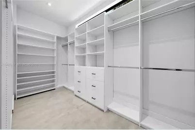 2500 Middle River Dr, Fort Lauderdale, FL 33305 - Photo 30