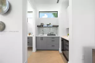 2500 Middle River Dr, Fort Lauderdale, FL 33305 - Photo 36