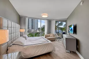 17111 Biscayne Blvd, North Miami Beach, FL 33160 - Photo 12