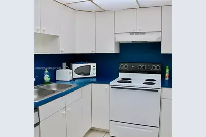 400 Kings Point Dr #812, Sunny Isles Beach, FL 33160 - Photo 16