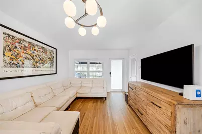 172 Bentley Dr, Miami Springs, FL 33166 - Photo 8