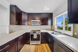 172 Bentley Dr, Miami Springs, FL 33166 - Photo 16