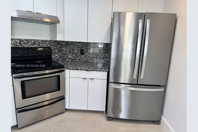 17340 NW 63rd Ave, Hialeah, FL 33015 - Photo 10