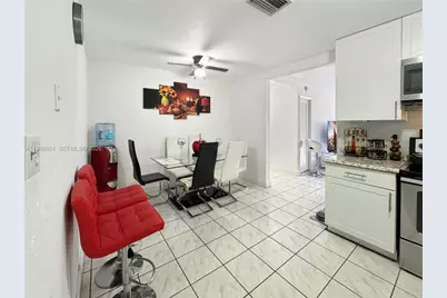 5220 SW 57th St, Davie, FL 33314 - Photo 6