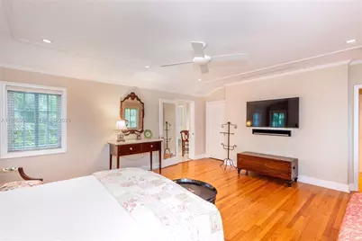 1036 S Greenway Dr, Coral Gables, FL 33134 - Photo 26