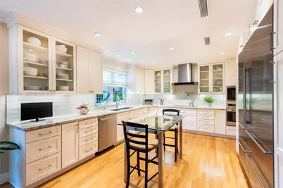 1036 S Greenway Dr, Coral Gables, FL 33134 - Photo 14