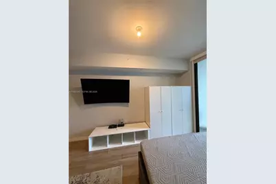1010 Brickell Ave #2310, Miami, FL 33131 - Photo 6