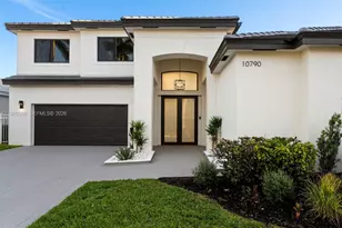 10790 Haydn Dr, Boca Raton, FL 33498 - Photo 4