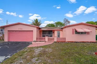 7749 Fairway Blvd, Miramar, FL 33023 - Photo 4