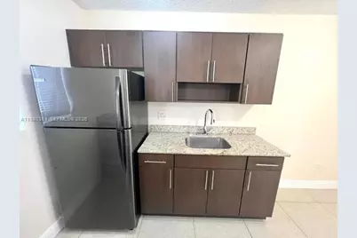 685 NE 85th St #8, Miami, FL 33138 - Photo 2