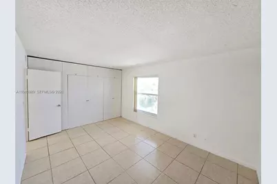 505 S Pine Island Rd #401B, Plantation, FL 33324 - Photo 10