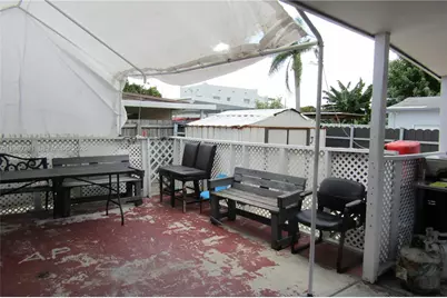 2223 NW 32nd St, Miami, FL 33142 - Photo 14
