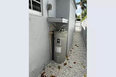 2223 NW 32nd St, Miami, FL 33142 - Photo 42