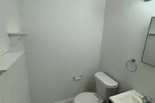 6235 Kendale Lakes Circle, Miami, FL 33183 - Photo 8