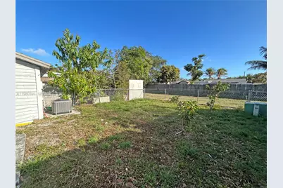 5884 S 38th St #5884, Greenacres, FL 33463 - Photo 12