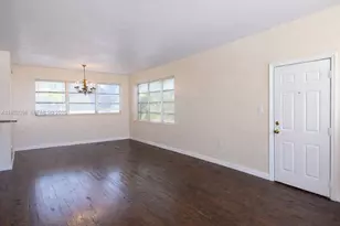 4710 Pine Tree Dr, Miami Beach, FL 33140 - Photo 10