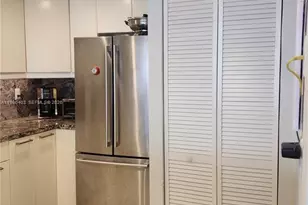 1901 Brickell Ave, Miami, FL 33129 - Photo 16