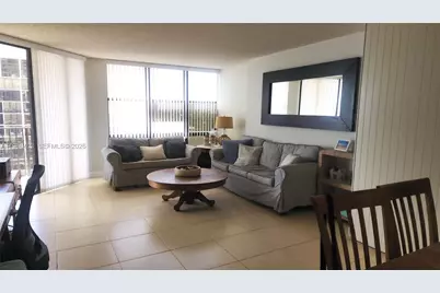 1901 Brickell Ave #B1407, Miami, FL 33129 - Photo 12