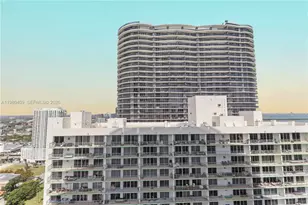 1750 N Bayshore Dr, Miami, FL 33132 - Photo 12