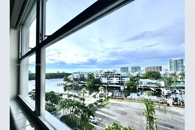 400 Kings Point Dr #624, Sunny Isles Beach, FL 33160 - Photo 14