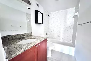 400 Kings Point Dr, Sunny Isles Beach, FL 33160 - Photo 10