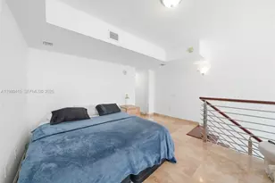 41 SE 5th St, Miami, FL 33131 - Photo 18
