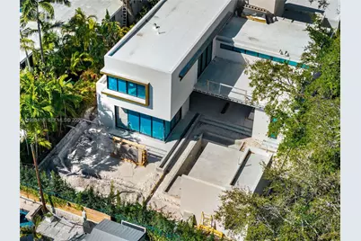 820 NE 111th St, Biscayne Park, FL 33161 - Photo 10