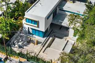 820 NE 111th St, Biscayne Park, FL 33161 - Photo 10