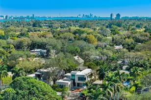 820 NE 111th St, Biscayne Park, FL 33161 - Photo 34