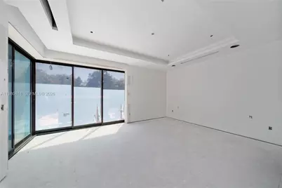 820 NE 111th St, Biscayne Park, FL 33161 - Photo 30